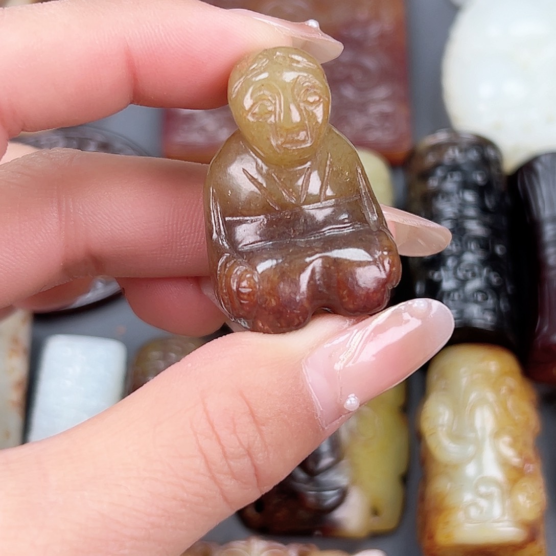 和田玉颈饰未镶嵌用****9