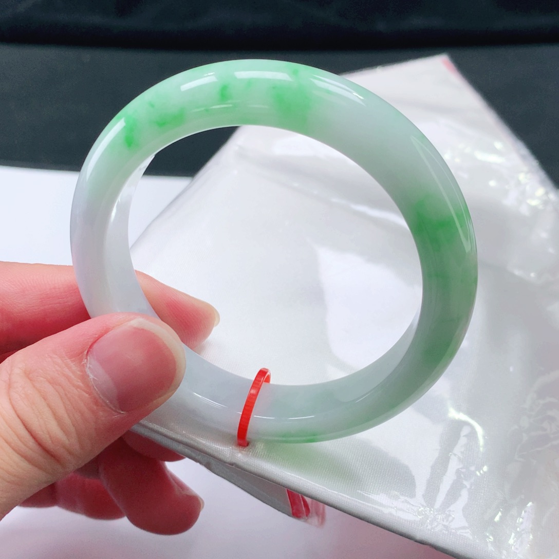 未镶嵌手镯翡翠010