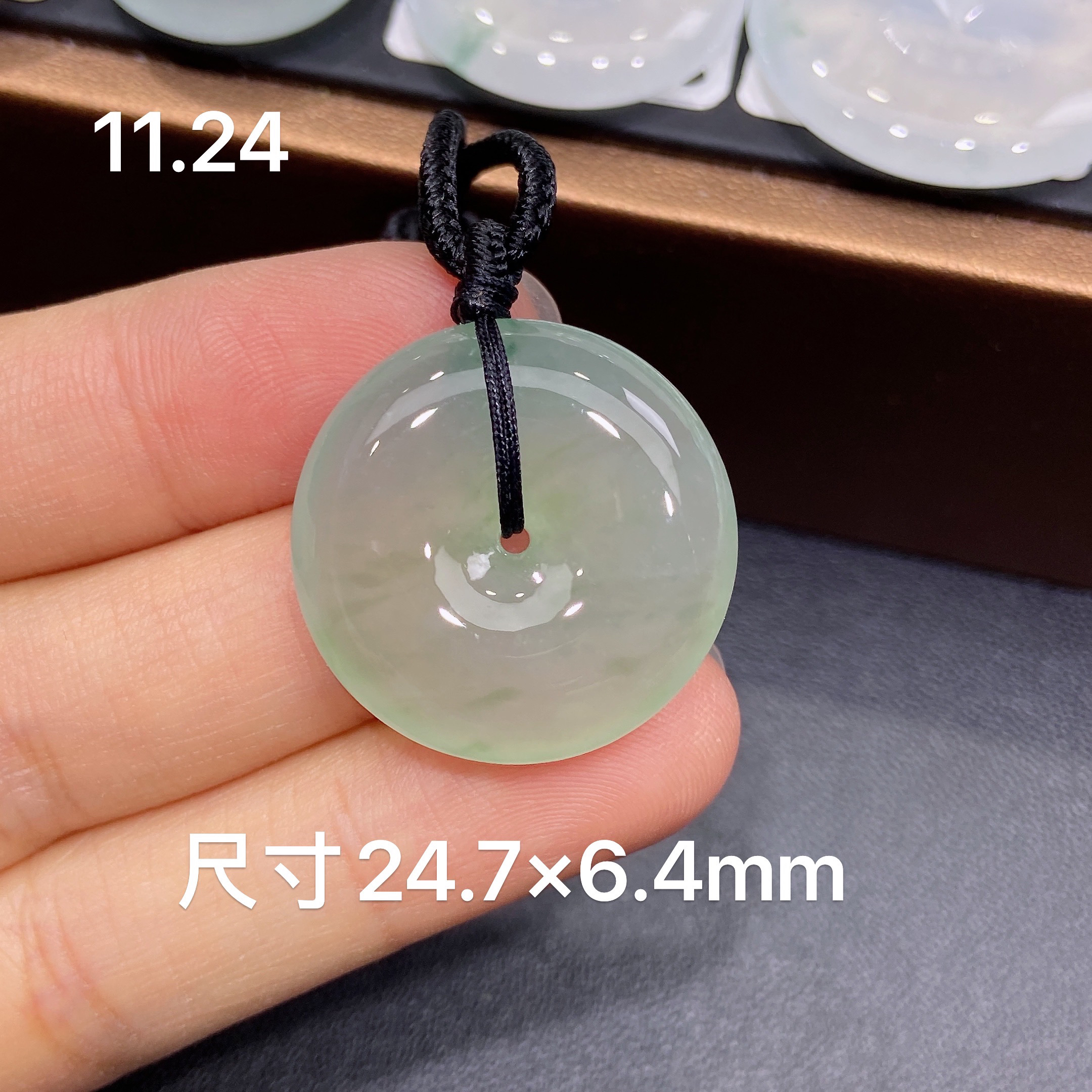 缅甸天然A货翡翠冰胶甜绿飘绿花厚庄平安扣吊坠百搭气质款Z