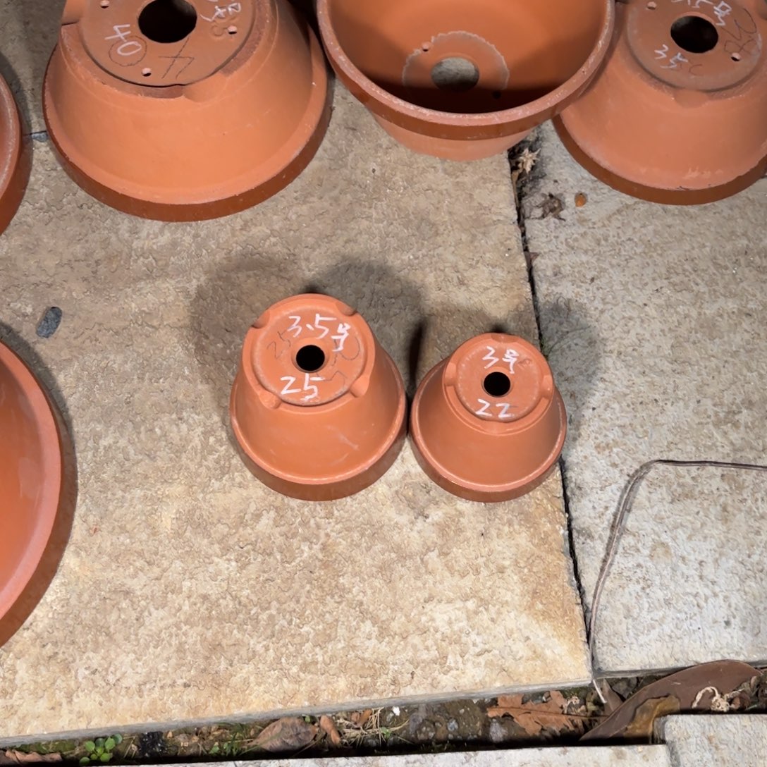 土***丝3.5号3号深各一个，打孔2