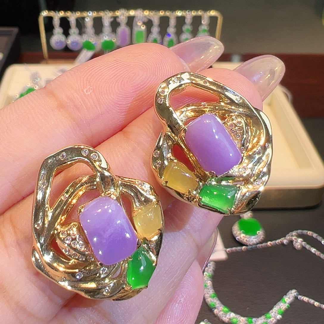 翡翠耳钉18K金镶嵌翡翠