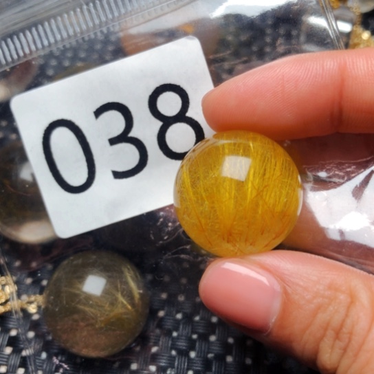 水晶颈饰未镶嵌l****i水晶吊坠珠子