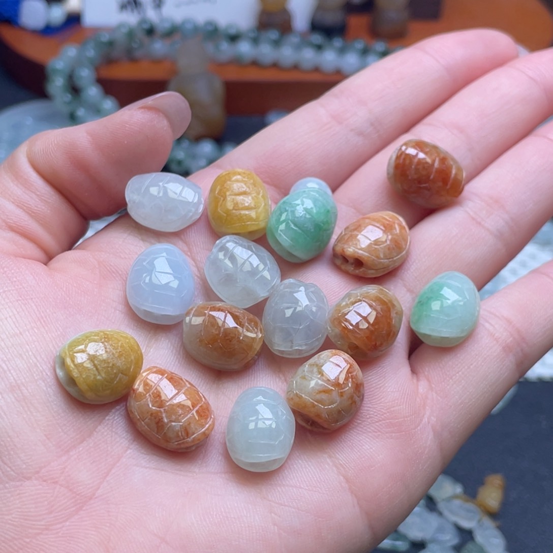 颈饰未镶嵌翡翠福翡翠有瑕疵