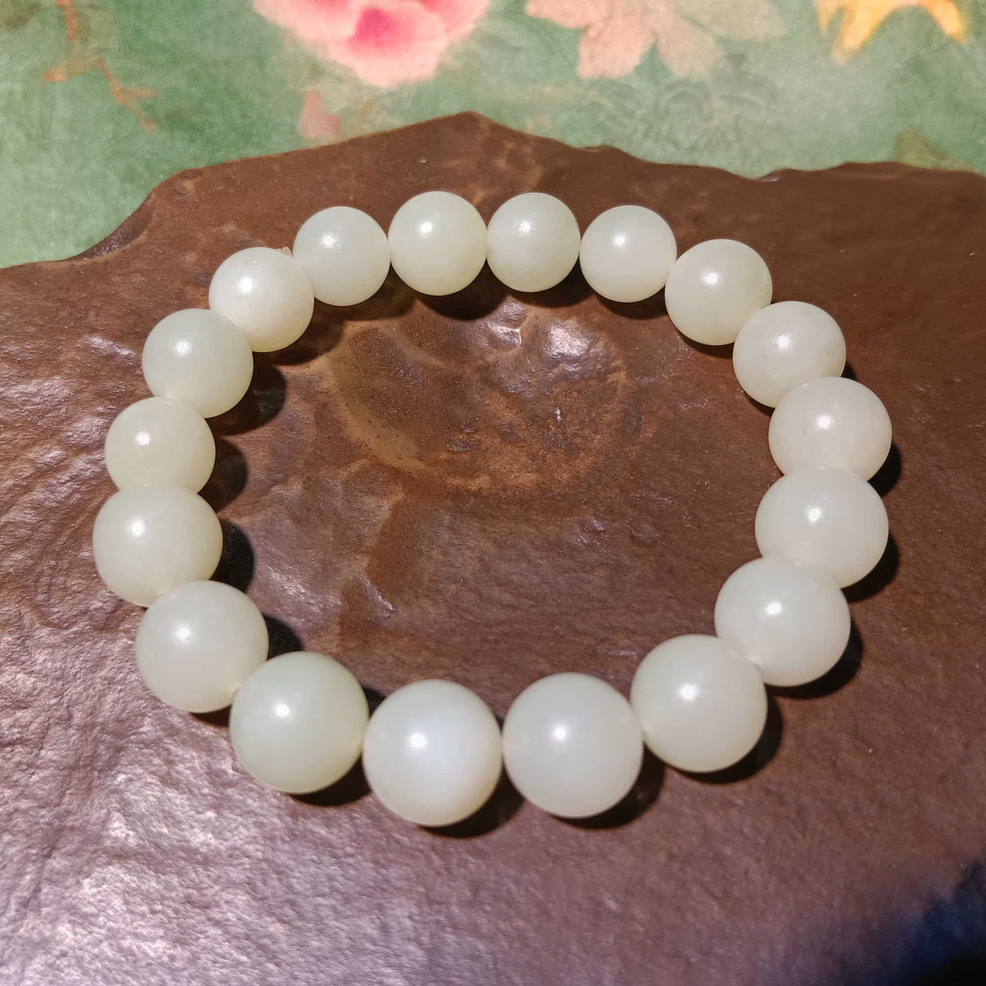 MZ0074和田玉手串圆形珠39.52g