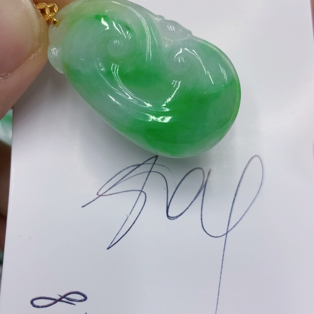 翡翠颈饰18K金镶嵌翡翠