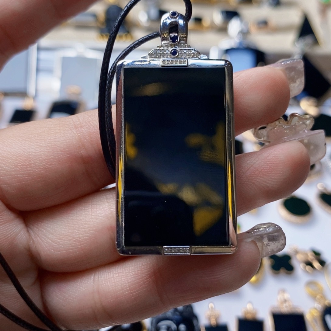 定制翡翠18K金镶嵌A***M墨翠