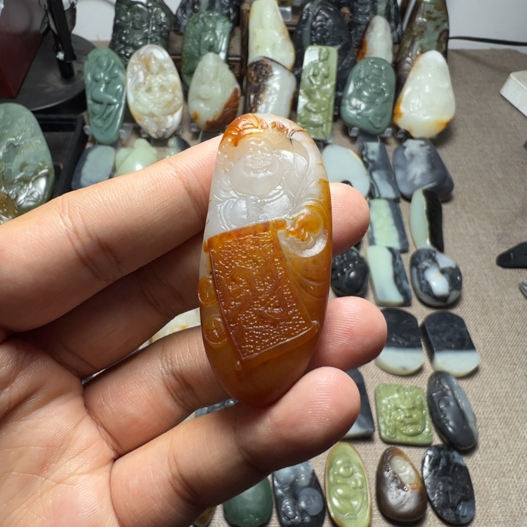 心***安和田玉未镶嵌挂件财神