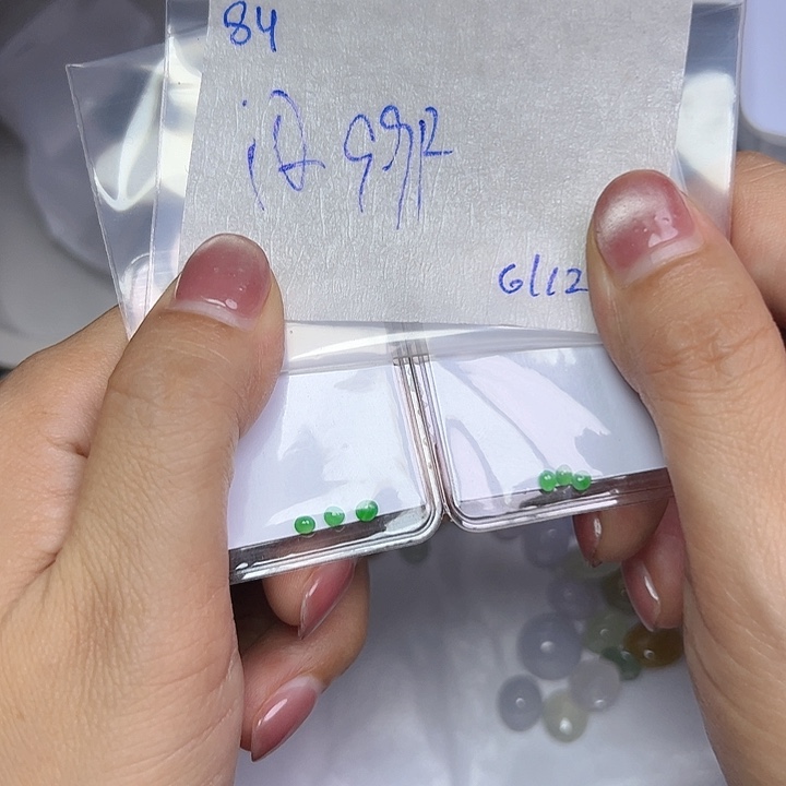 未镶嵌定制翡翠不