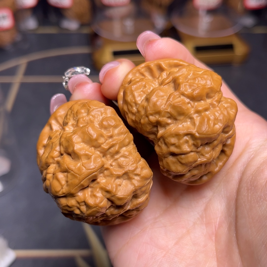 文玩核桃吊坠蛤蟆头肚子49边48