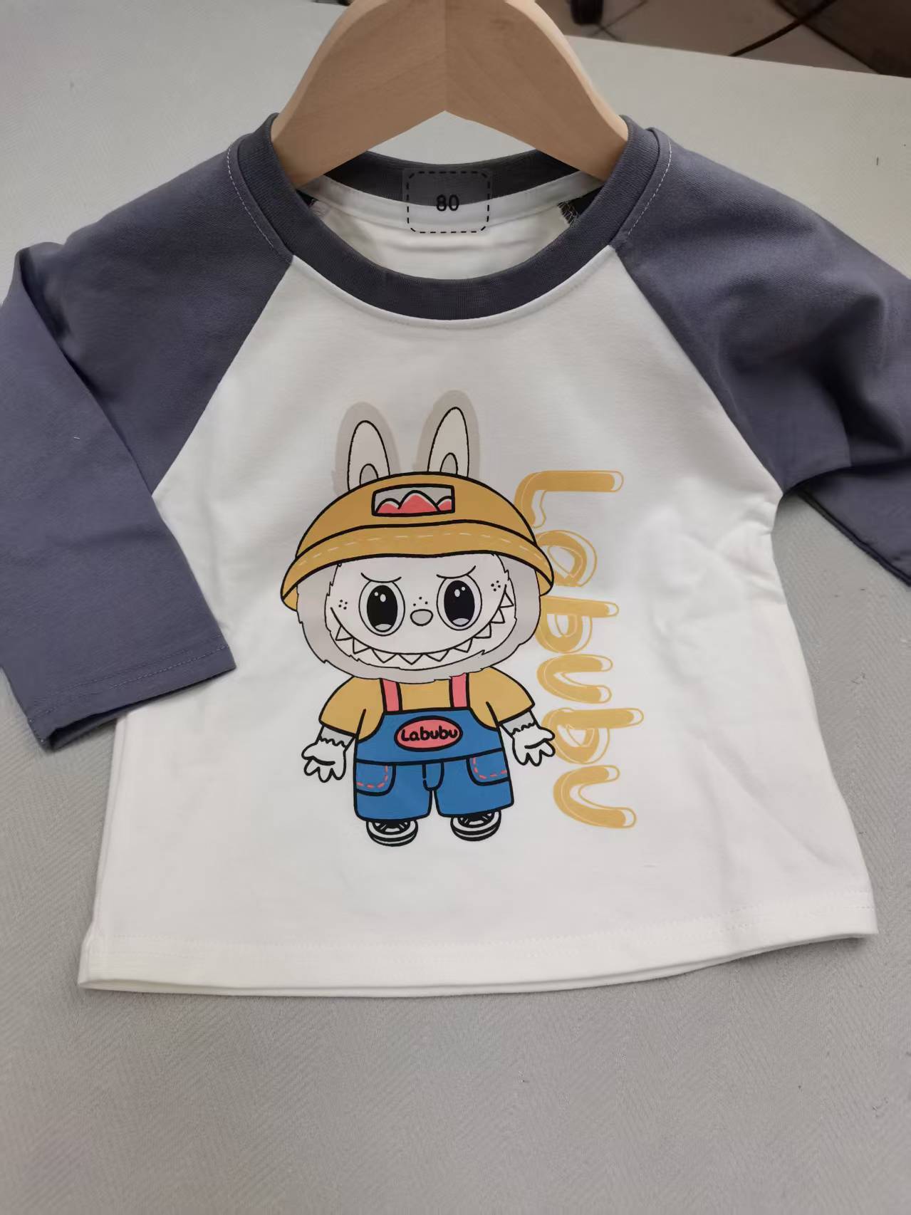 春秋儿童卡通长袖打底