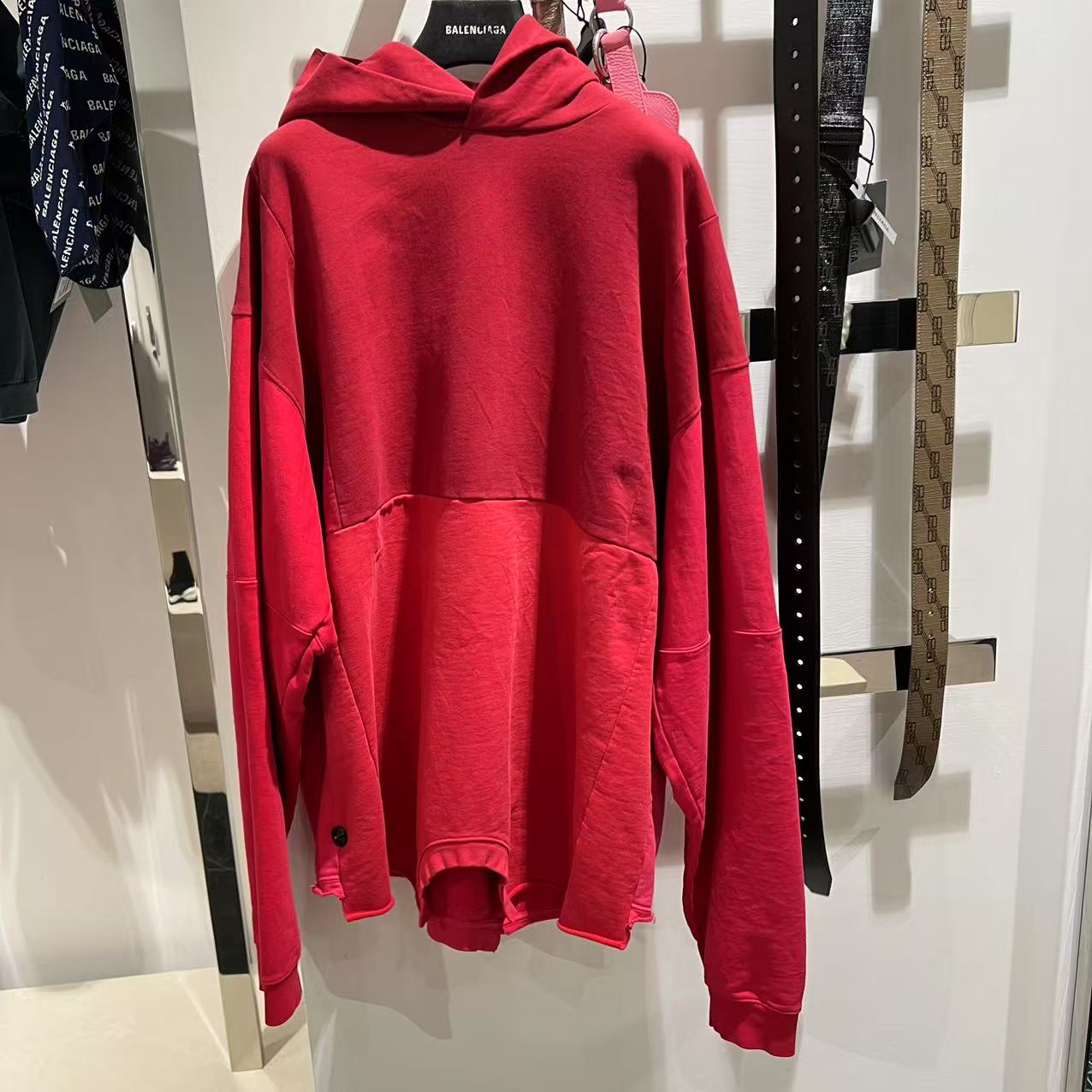 全新未使用 Balenciaga/巴黎世家 /七七/男士红色卫衣