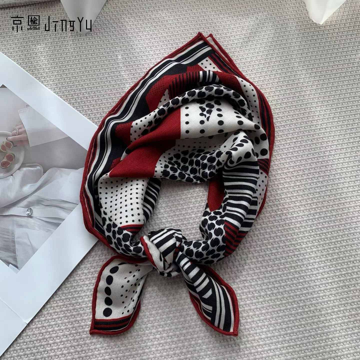 京榆 丨波点四叶花丨双面桑蚕丝绵羊毛女秋冬保暖围巾中方巾65cm