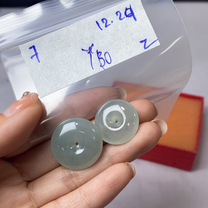 莉****定制翡翠未镶嵌不退