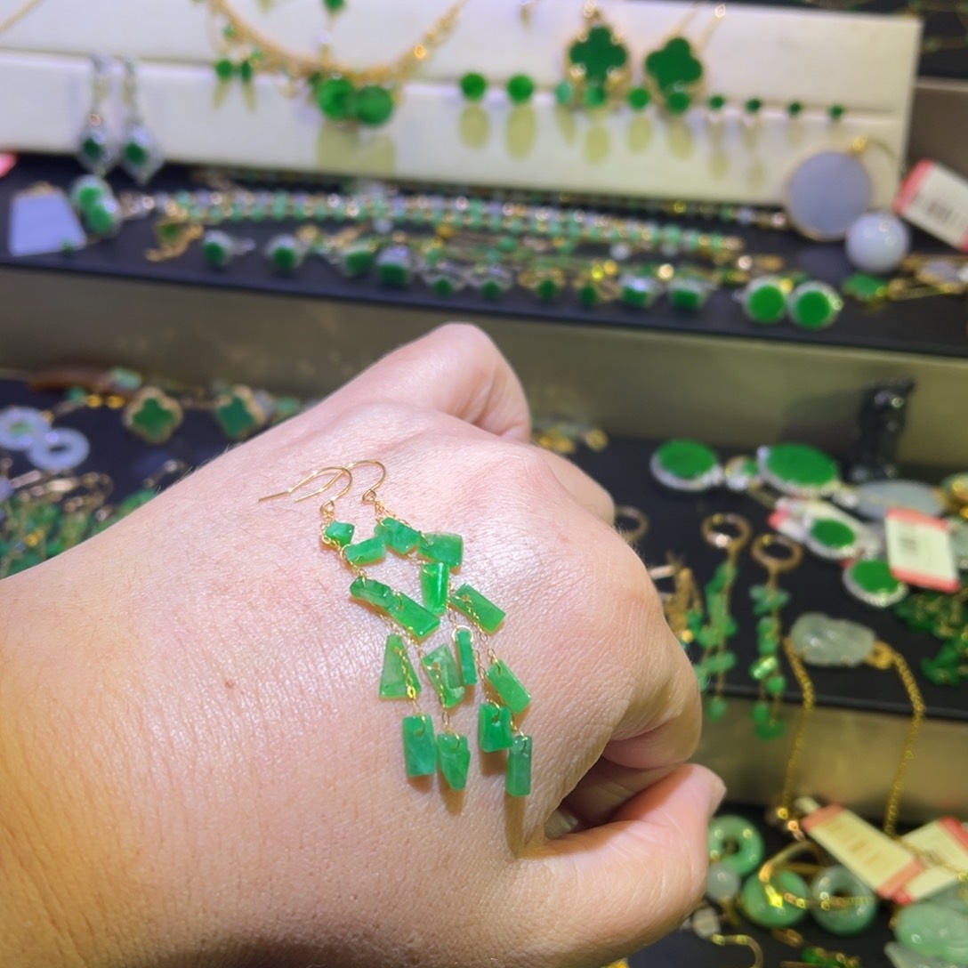 颈饰18K金镶嵌翡翠杉*耳钩