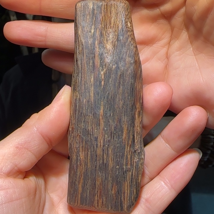 沉香手把件海南老白棋块料24.4克