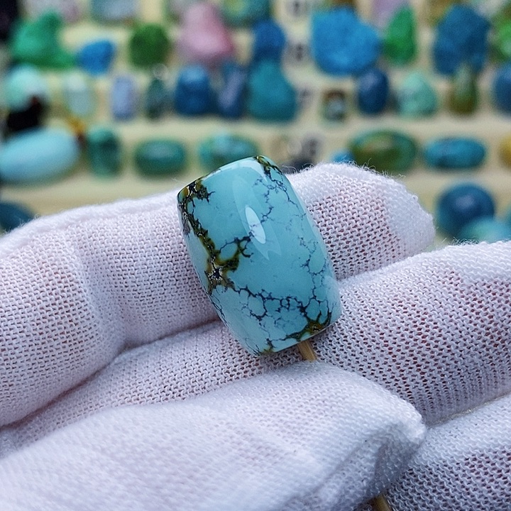 绿松石配饰未镶嵌