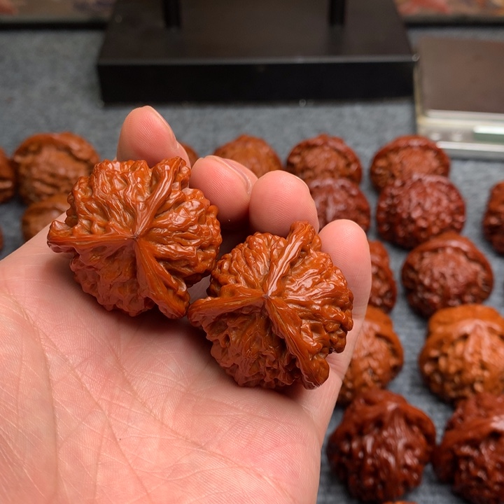 文玩核桃把件欢12盘山38