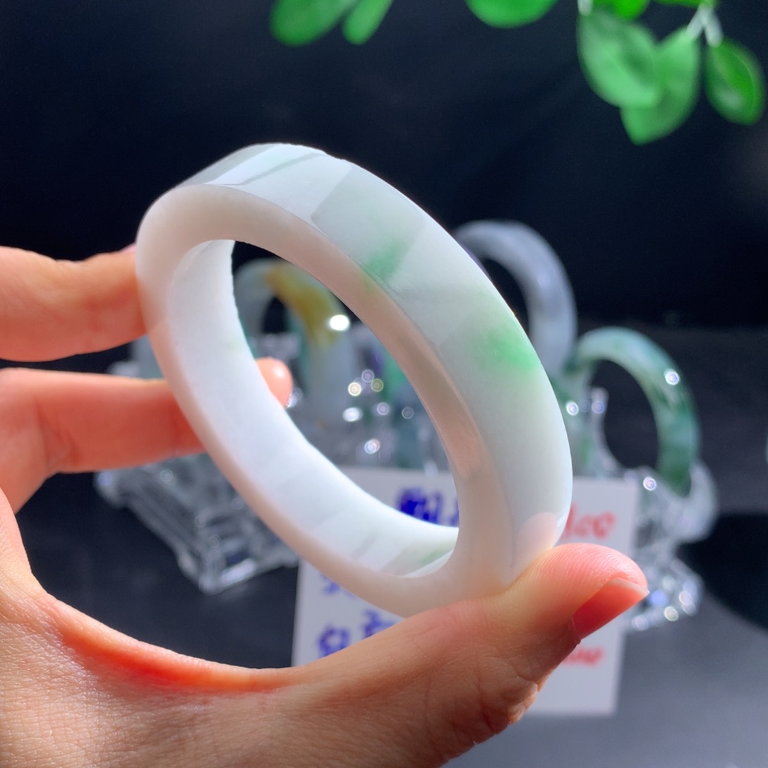 定制翡翠手镯未镶嵌