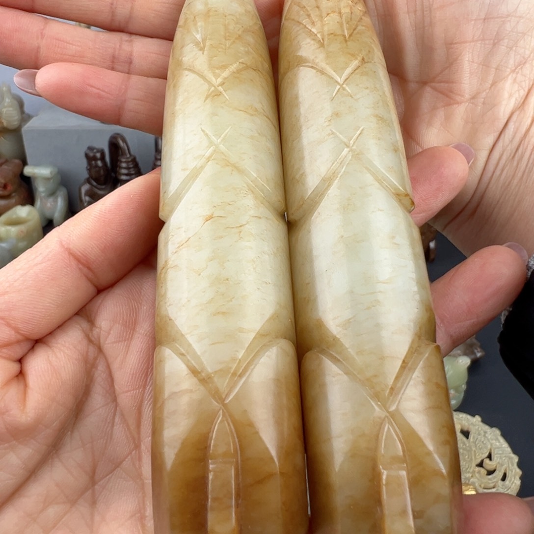 和田玉挂件未镶嵌山*