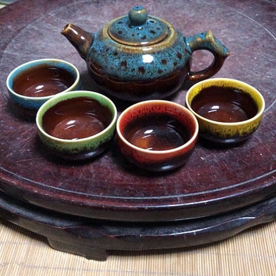 石***阁瓷陶瓷的设计师是一