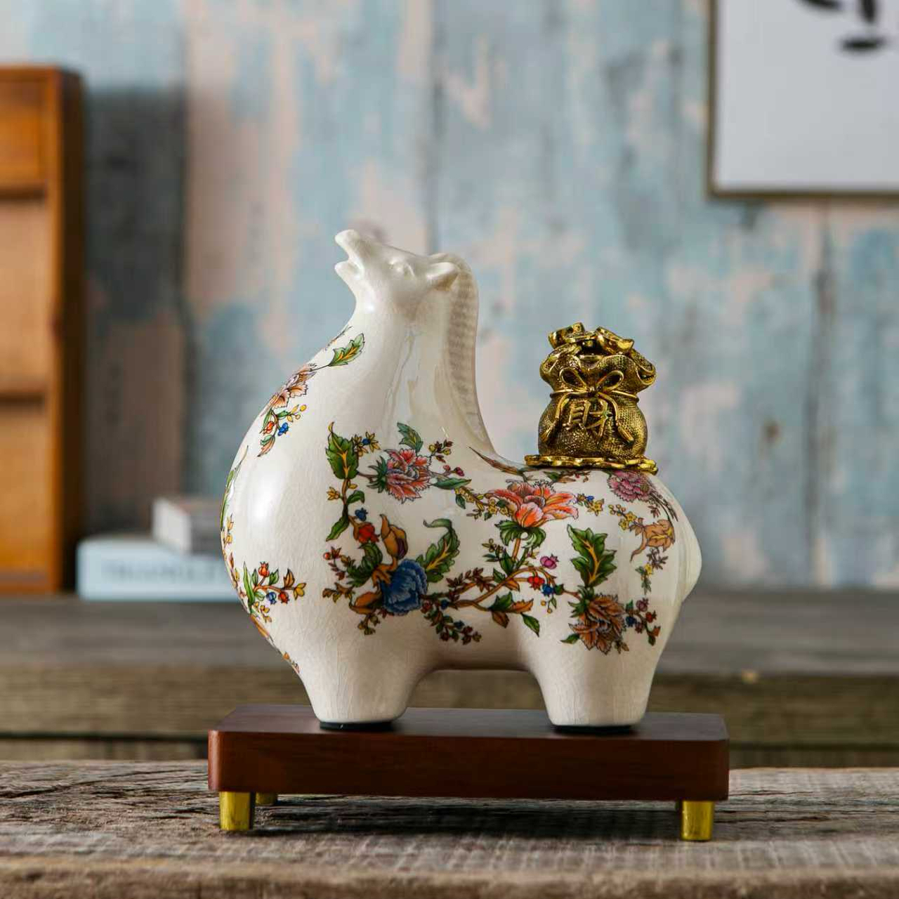 轻奢陶瓷摆件 马上有钱动物装饰摆件