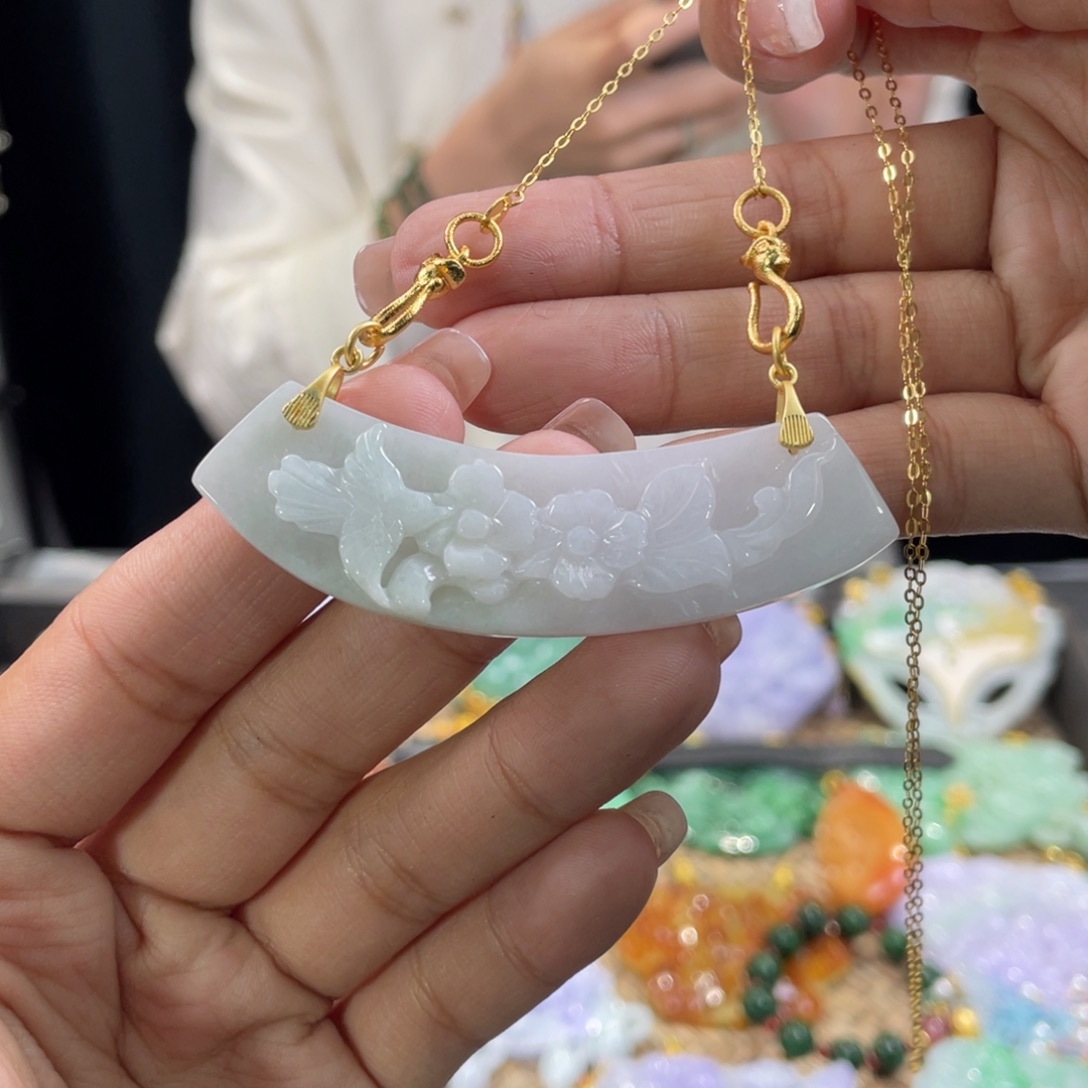 翡翠颈饰未镶嵌代编织