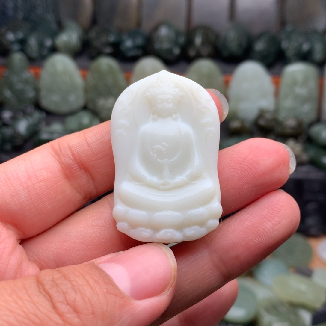 和田玉未镶嵌颈饰挂件60