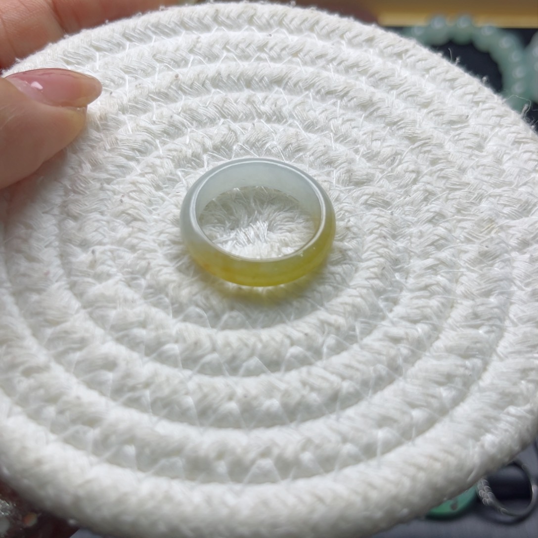 未镶嵌翡翠手链潦***贵翡翠戒指