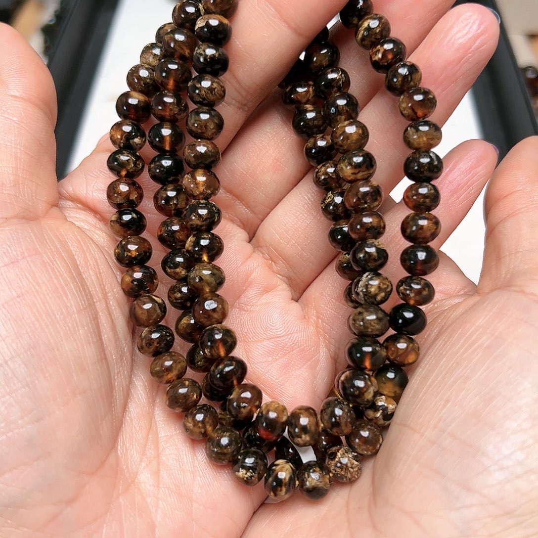 橘***鹿琥珀未镶嵌裸石抚顺琥珀七20732多样性发其一