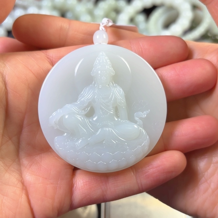 和田玉颈饰未镶嵌芒****芒