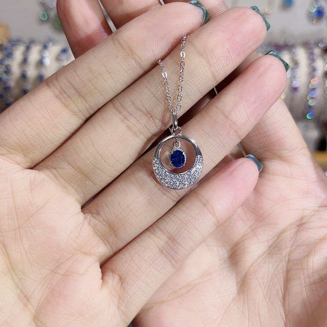 蓝宝石吊坠(赠链)银S925镶嵌