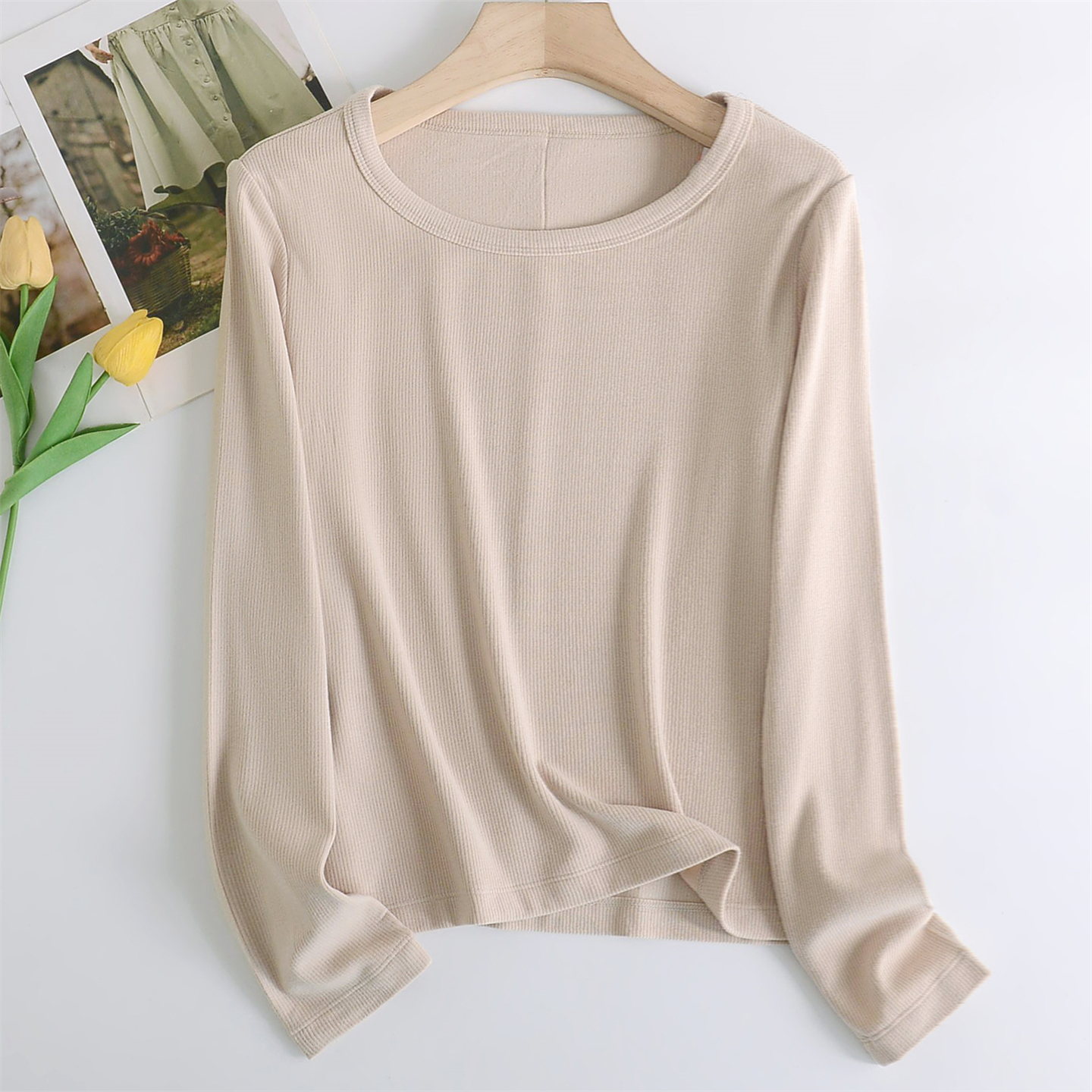 2025年秋冬季新款德绒亲肤螺纹长袖T恤女士修身大圆领高弹打底衫