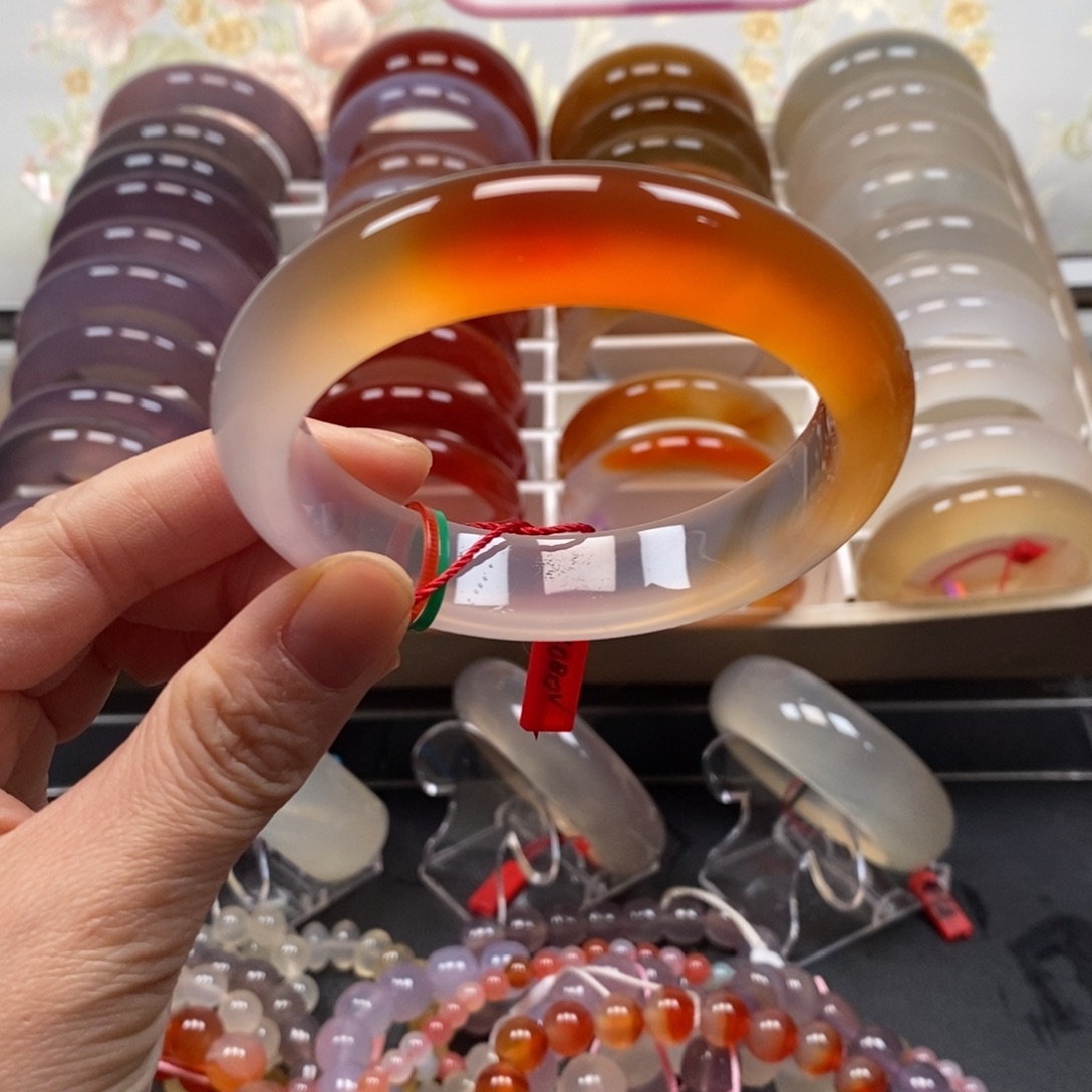 玛瑙/玉髓未镶嵌手镯