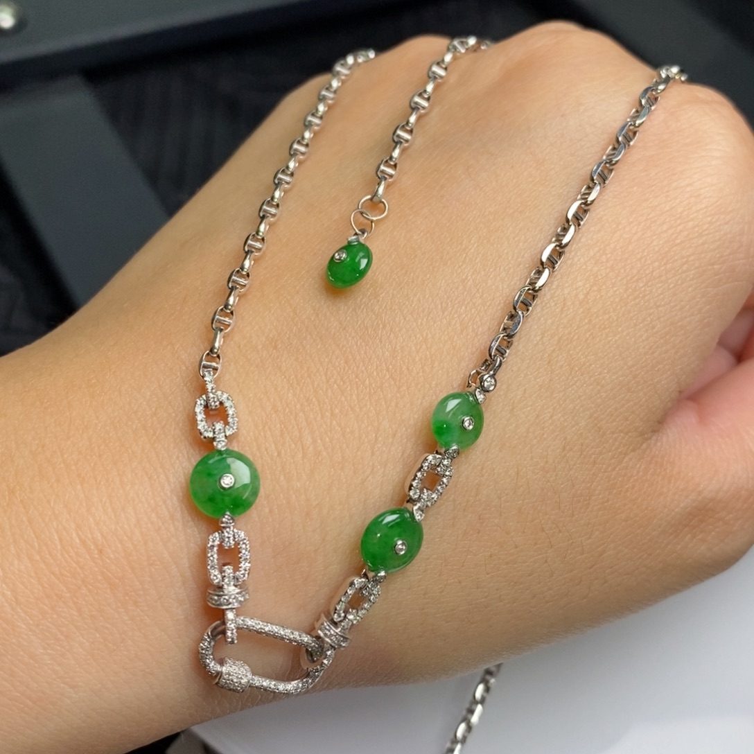 项链18K金镶嵌翡翠小扣子百搭链