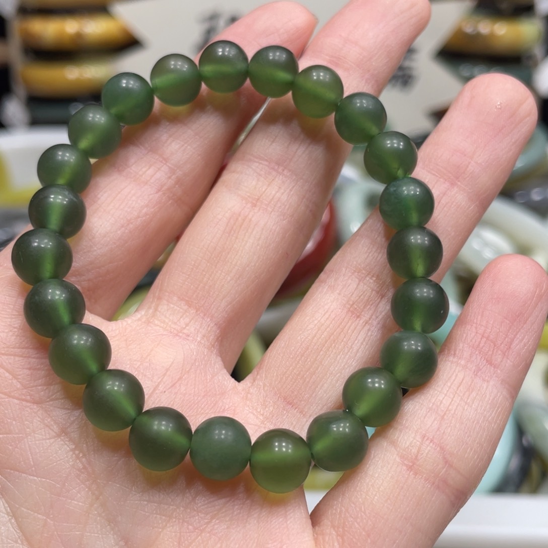 蛇纹石玉手串未镶嵌瑕