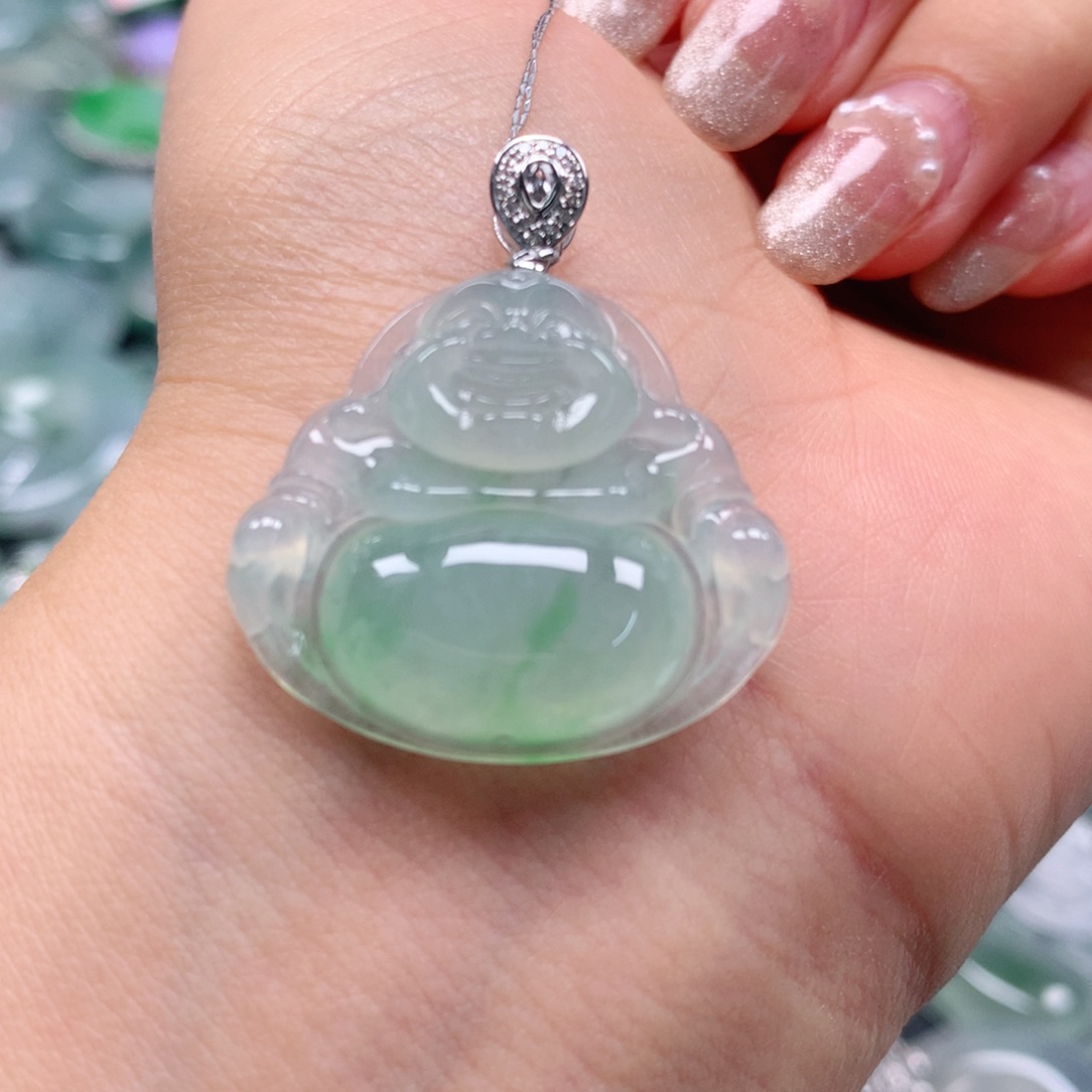 翡翠颈饰18K金镶嵌天然翡翠