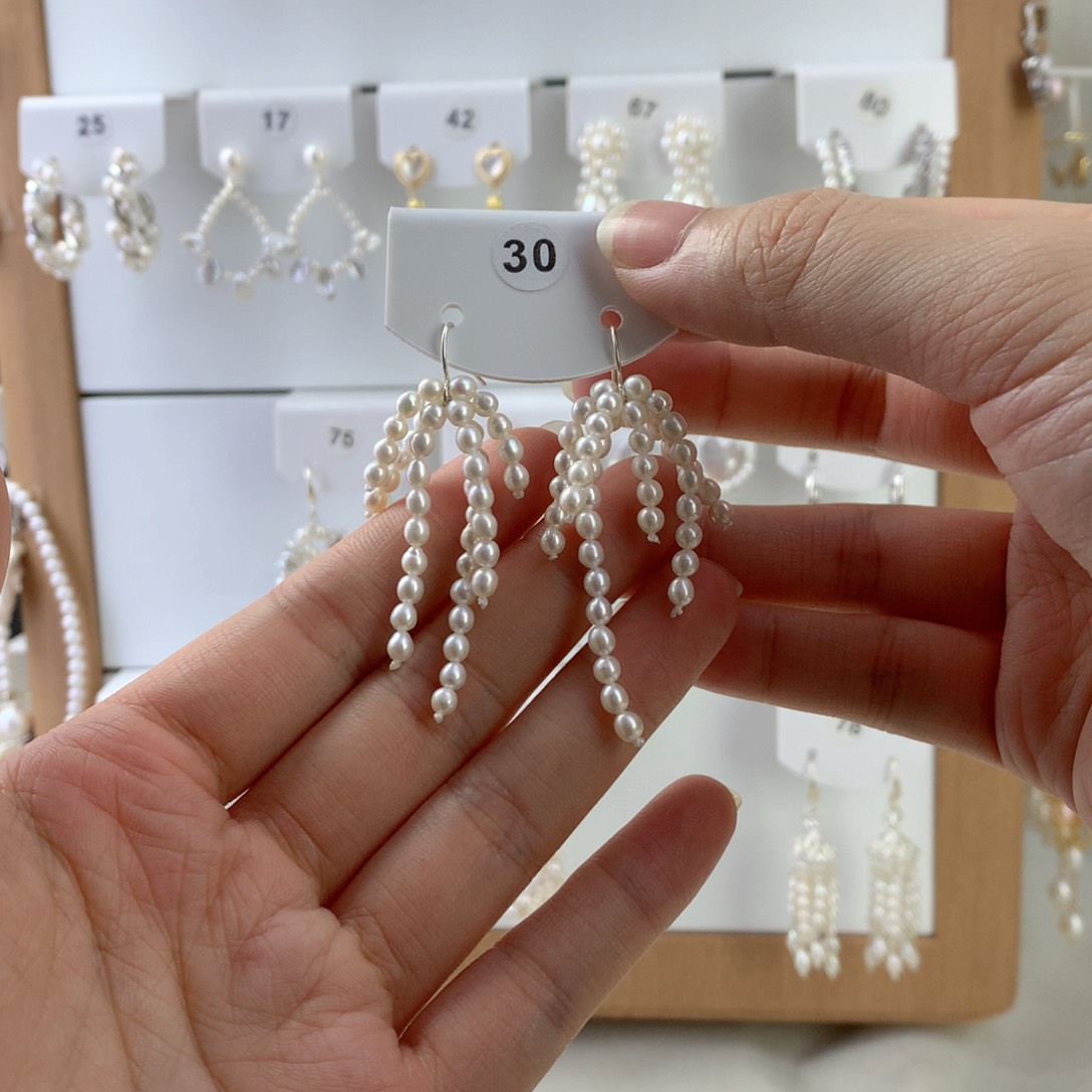 未镶嵌耳饰淡水珍珠