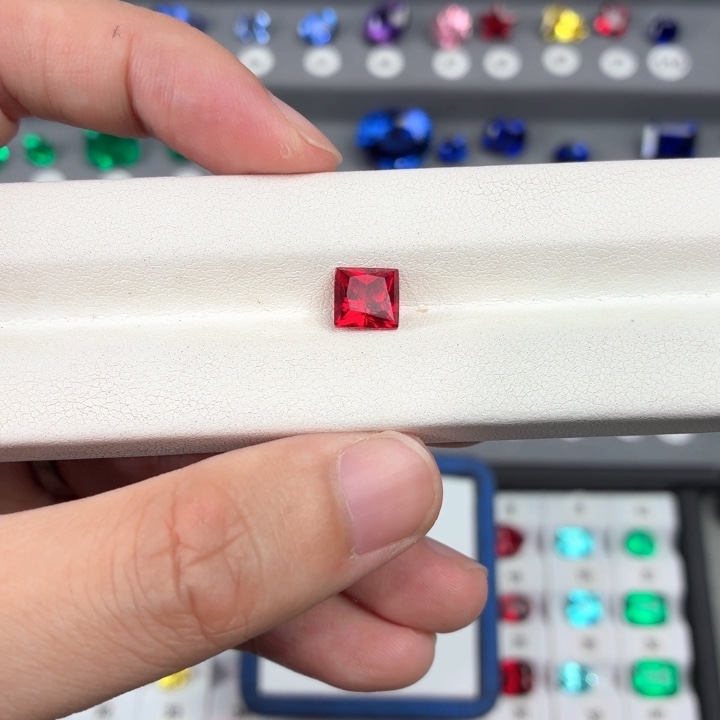 花***行合成（培育）红宝石裸石2.42ct