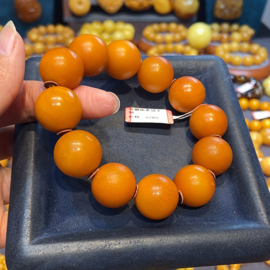 琥珀未镶嵌手链蜜蜡