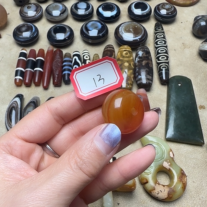 落***落玛瑙/玉髓未镶嵌珠宝半成品13