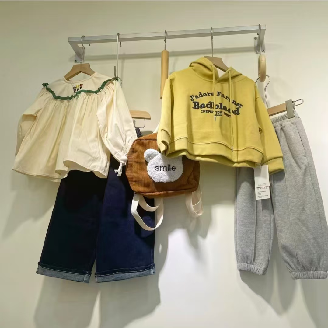 M2923#TWT231C0895外套品牌童装