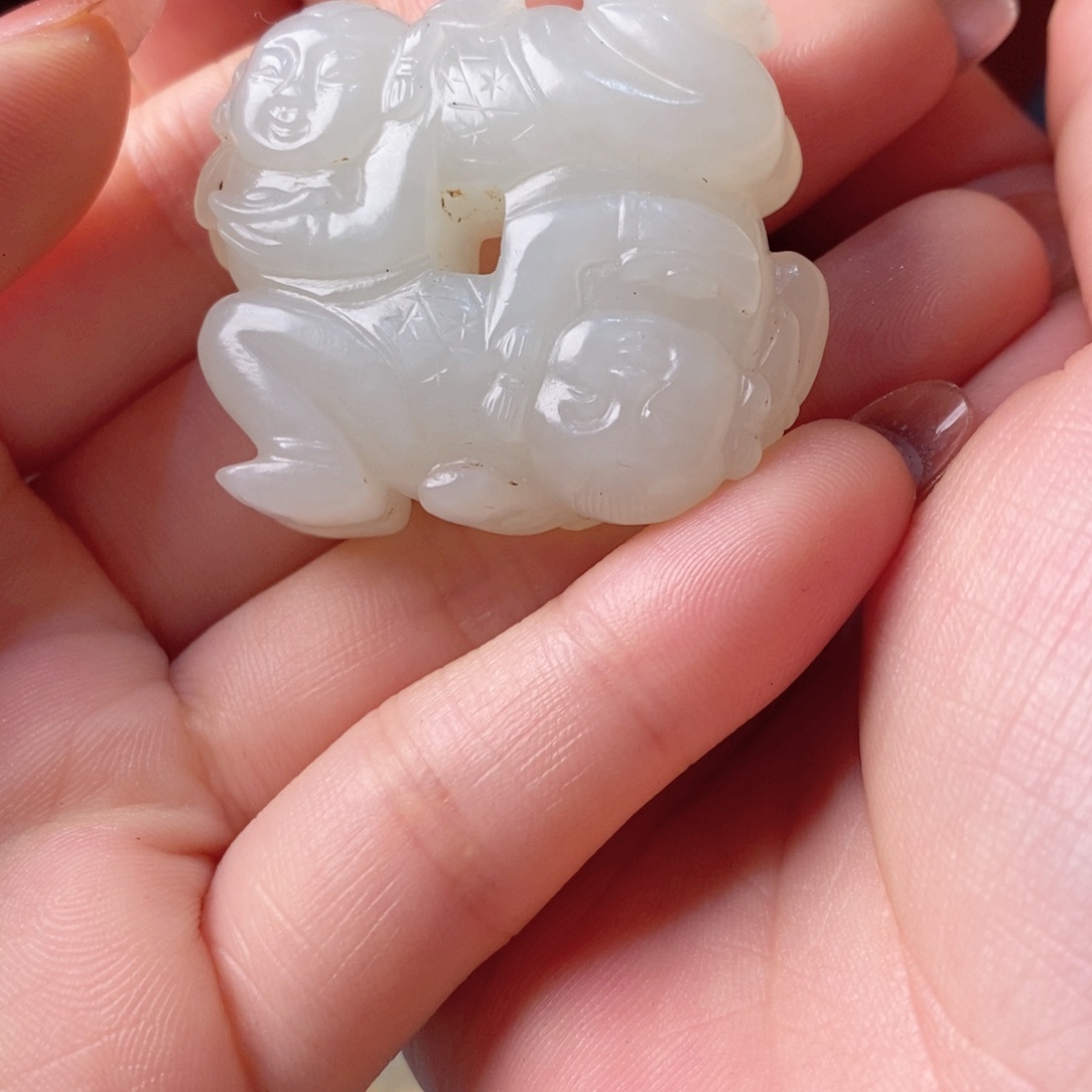 和田玉颈饰未镶嵌如**君