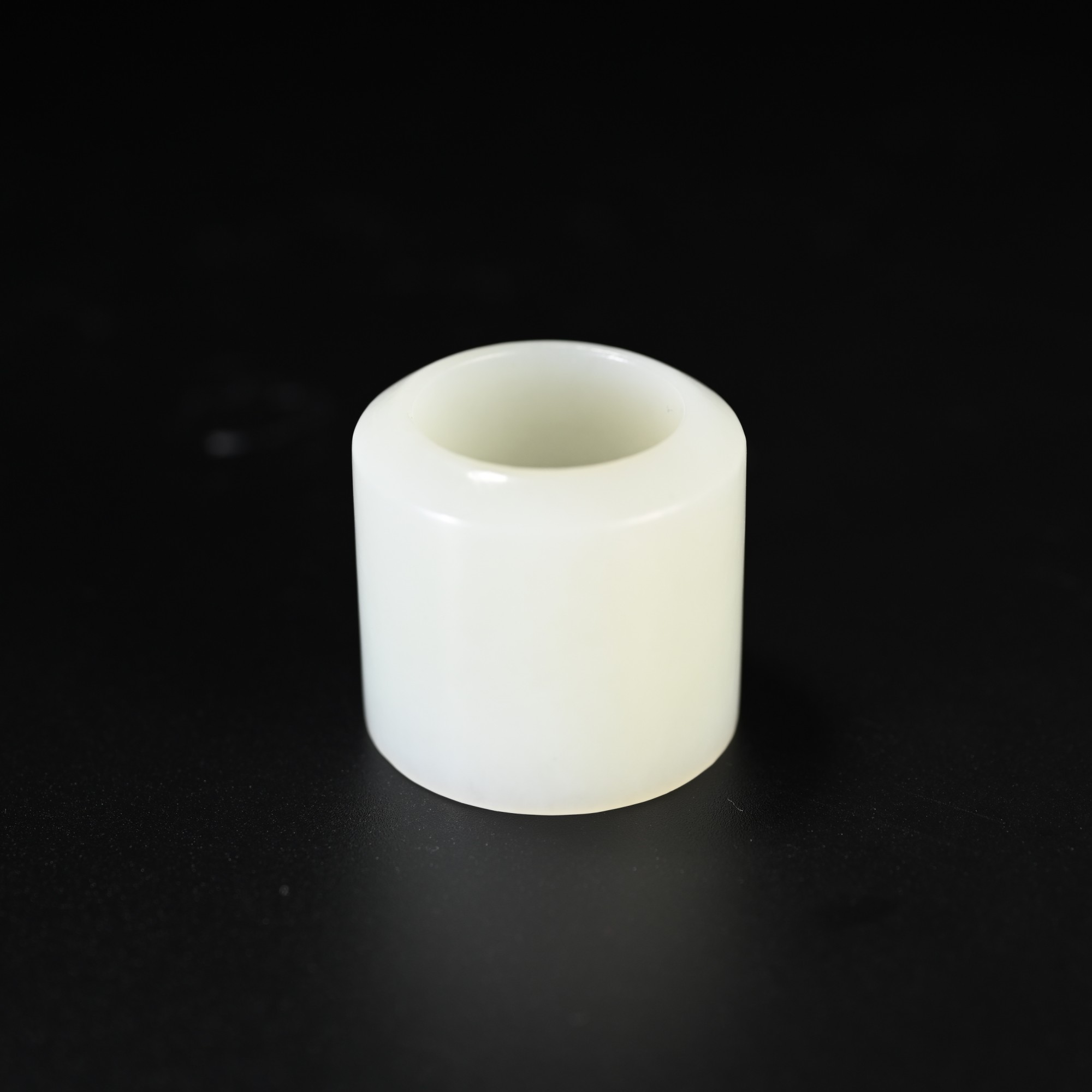 LOT8819 2509270136和田玉扳指/杭拍