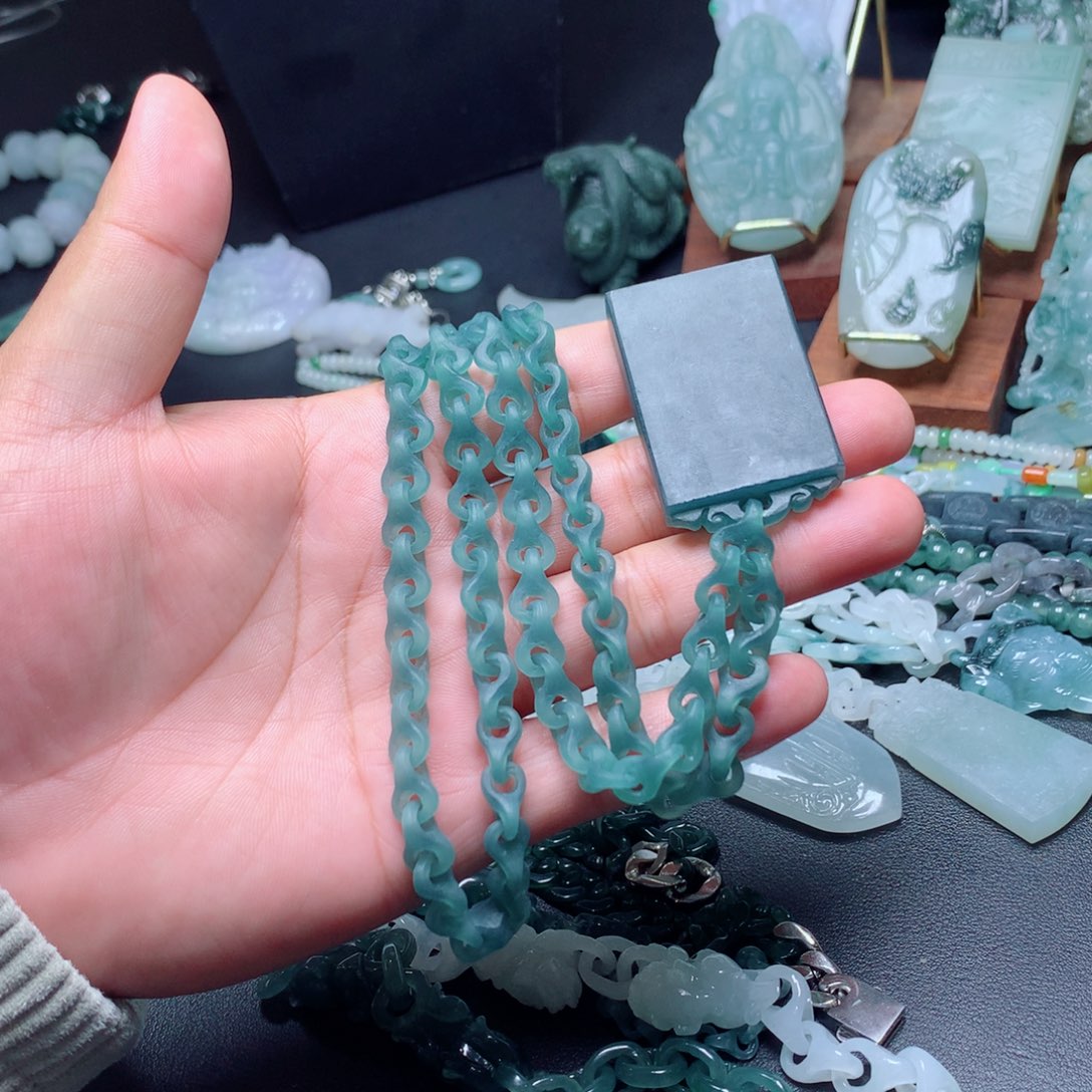 赤***马定制翡翠未镶嵌翡翠