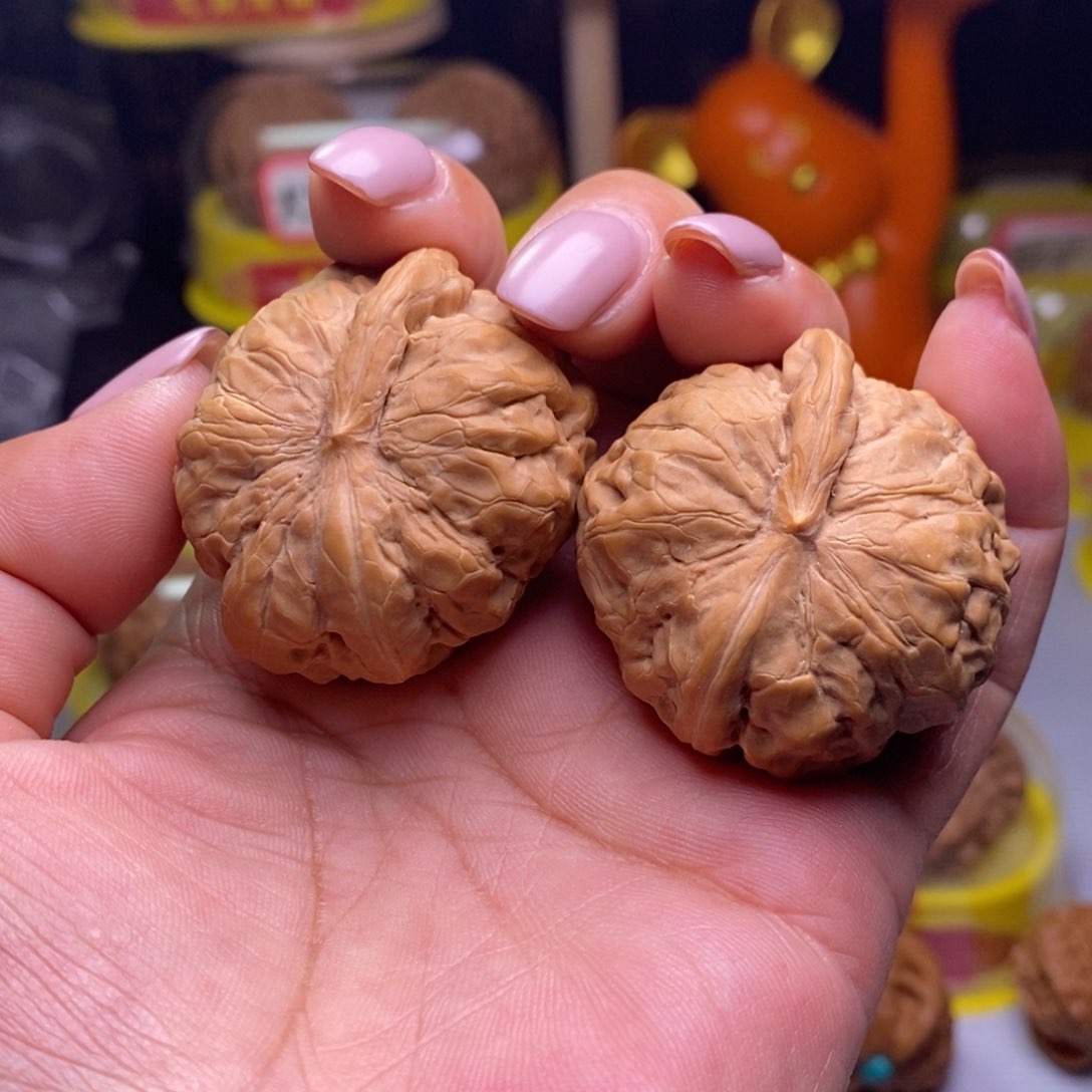 把件文玩核桃五*蛤蟆头一根筋