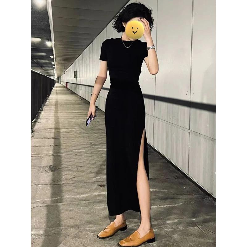 法式纯欲风圆领短袖连衣裙女2025秋季新款高级感收腰气质开叉长裙