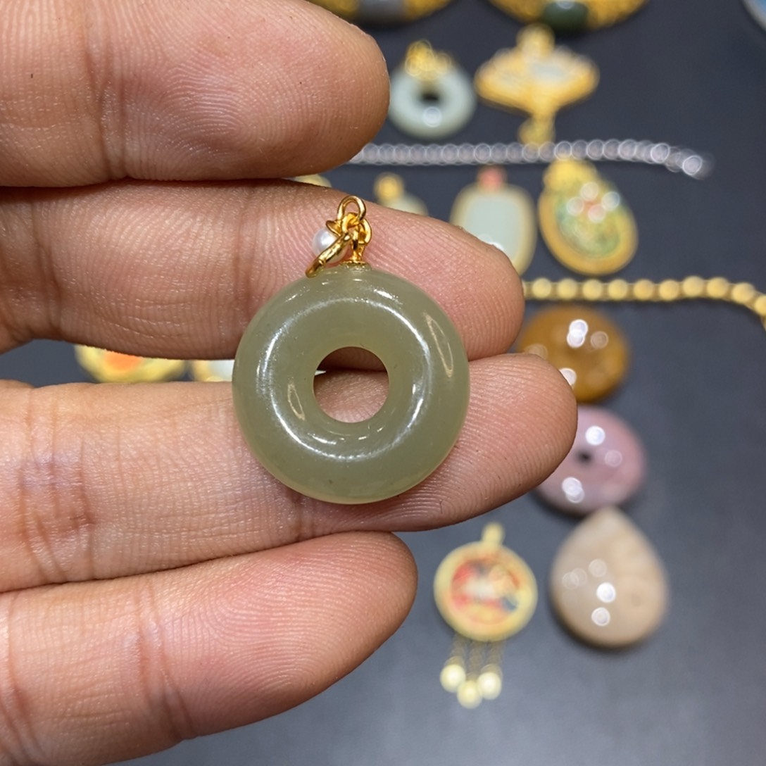 和田玉颈饰银S925镀金镶嵌