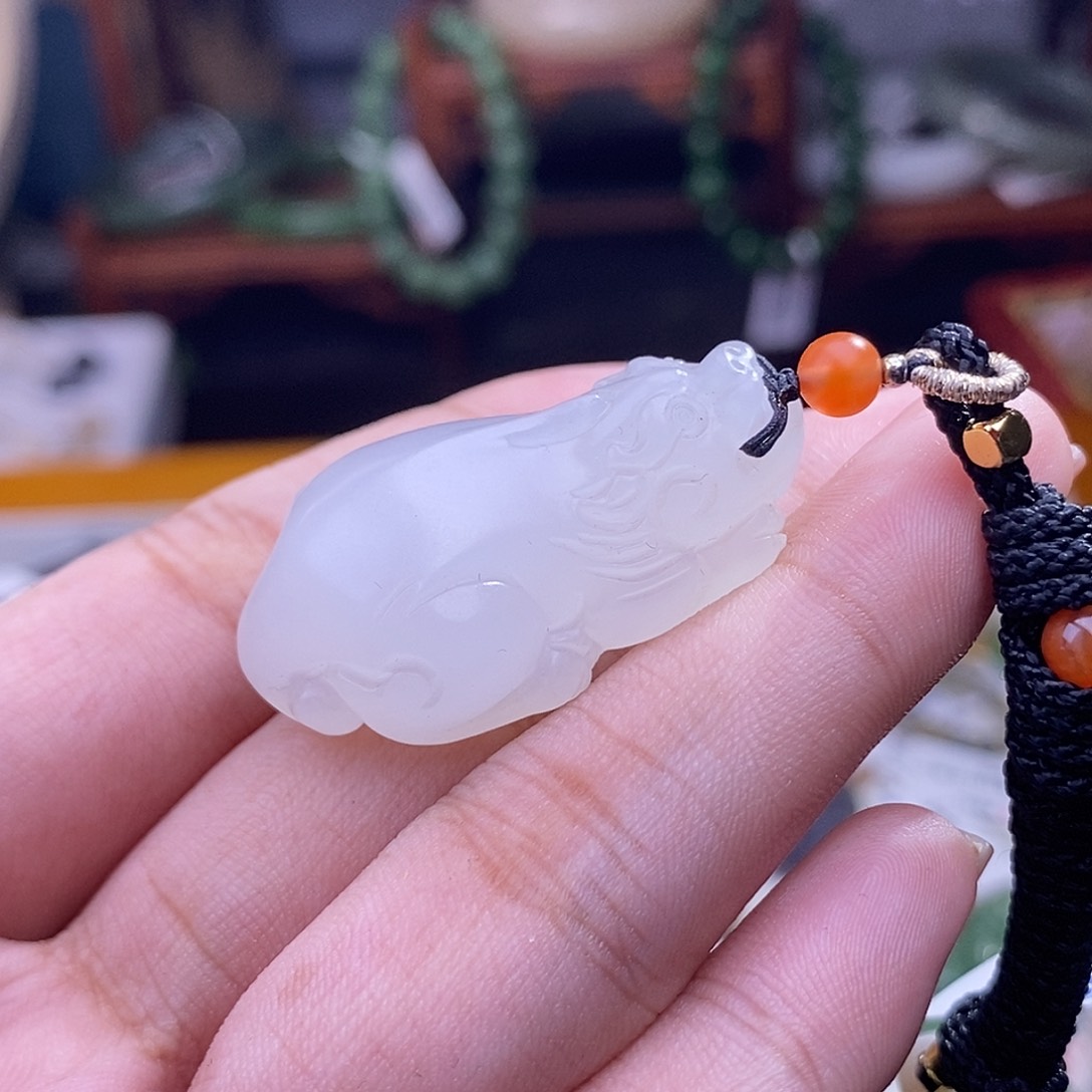 和田玉清货价白玉貔貅未镶嵌