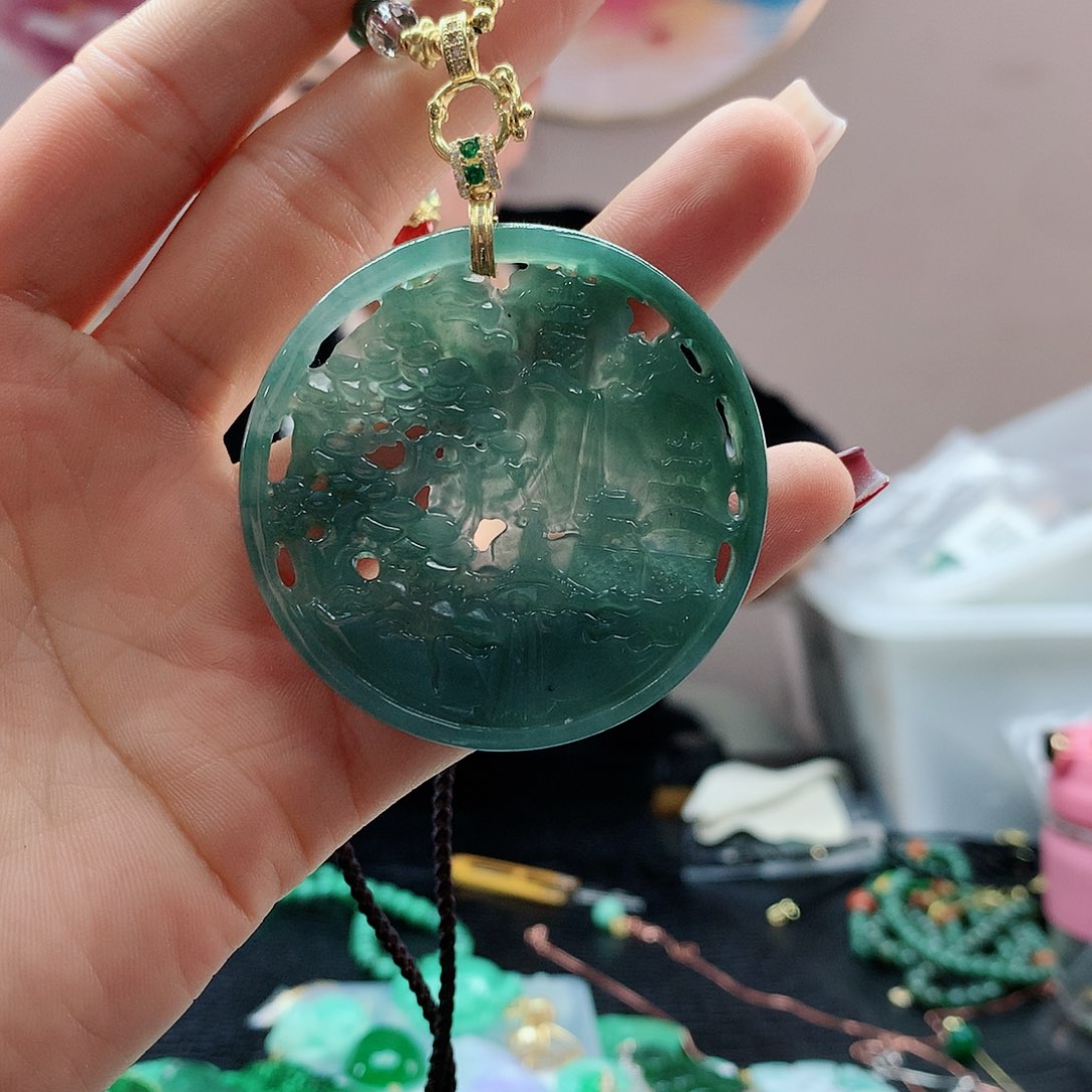 【闪购商品】翡翠吊坠(赠链)合金