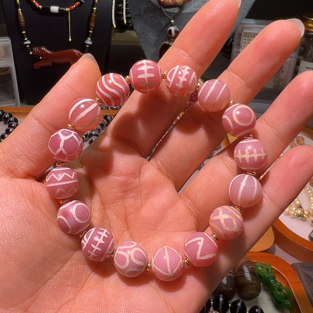 树脂制品镖珠手串